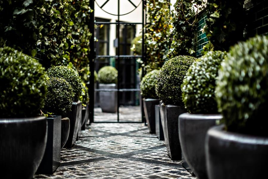Monsieur George-Champs Elysees Paris Exterior photo
