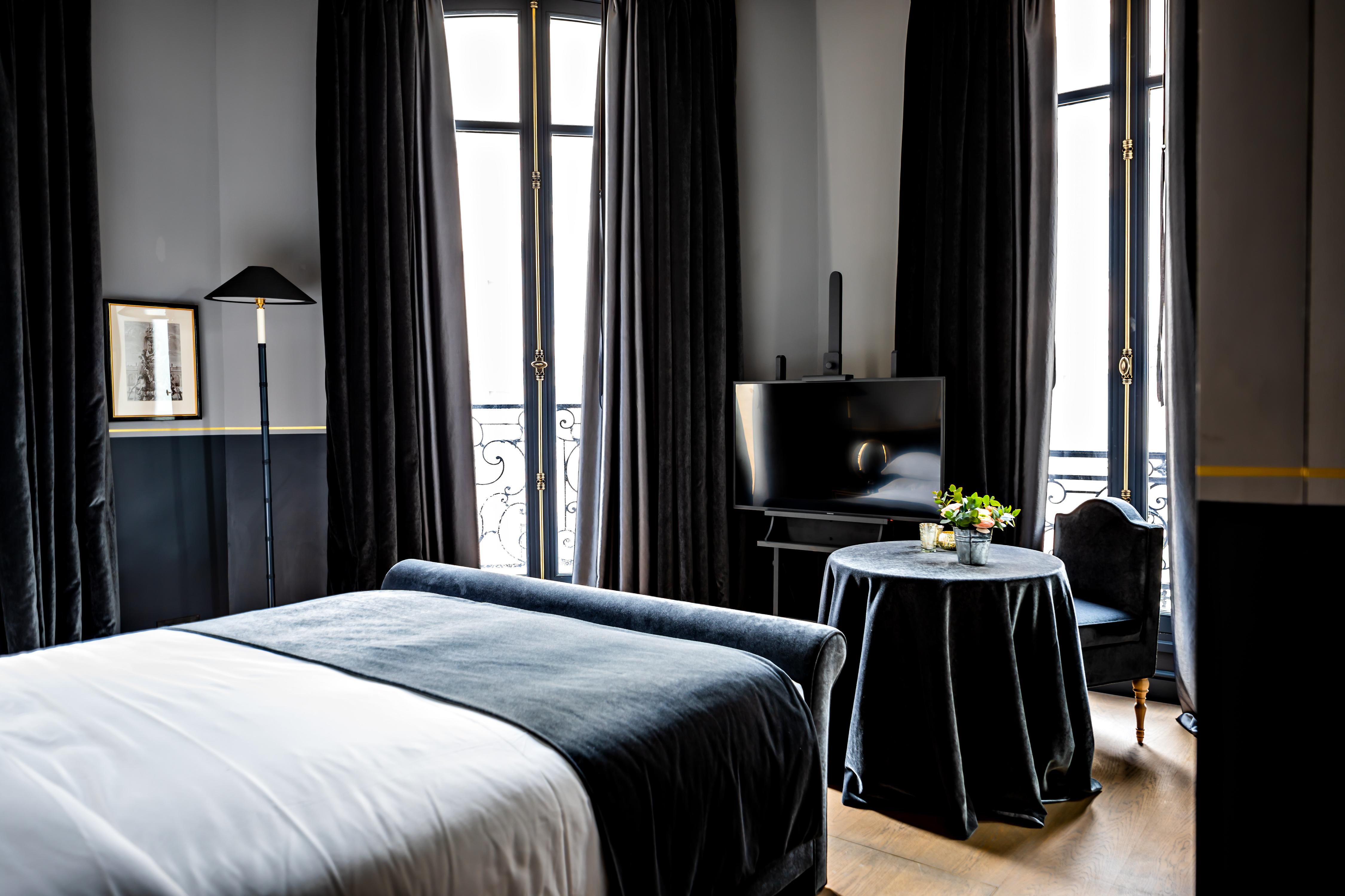 Monsieur George-Champs Elysees Paris Exterior photo